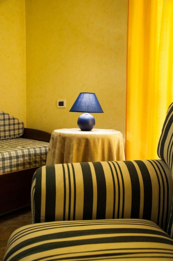Residence Tourist Лукка Экстерьер фото
